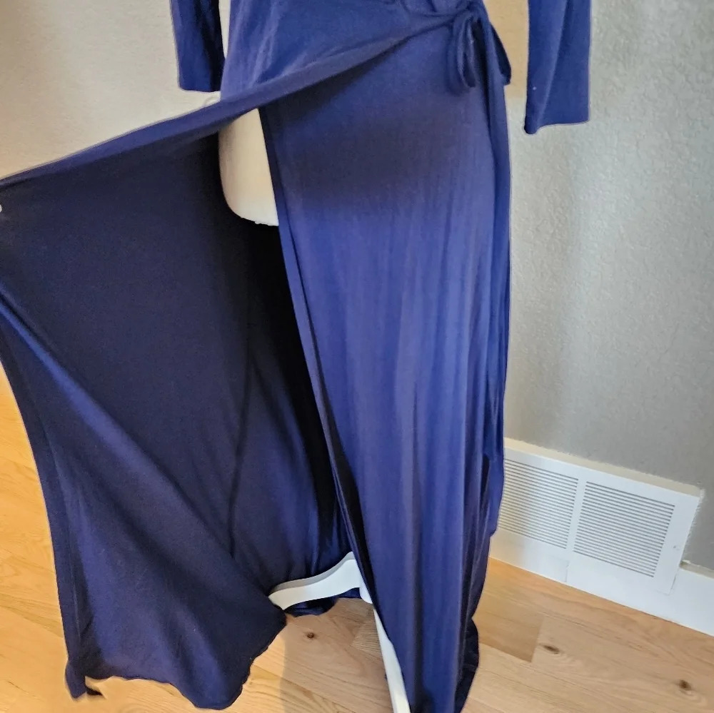 Lulu's Garden District Blue jersey material  Maxi wrap dress size Medium - Picture 8 of 10